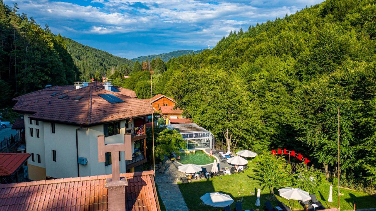 Galaxy Hotel Чифлик Экстерьер фото