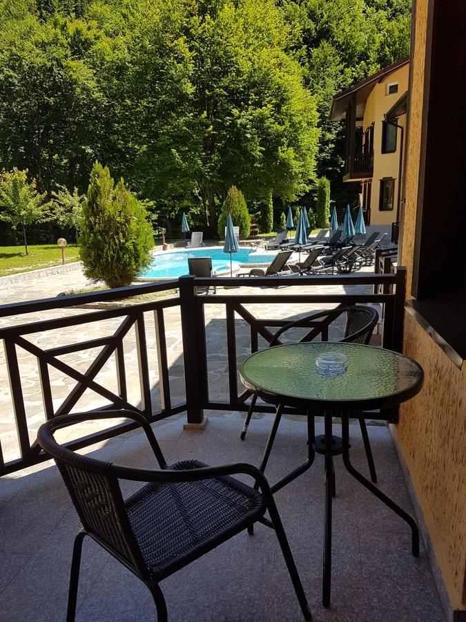 Galaxy Hotel Чифлик Экстерьер фото